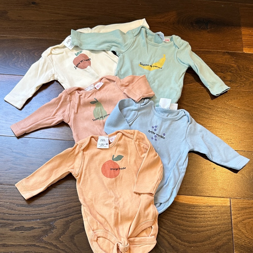 NEVER WORN Zara Kids Bodysuit Set - Cream, Green, Blue, Orange